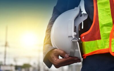 What are 7 keys to keeping a construction project safe and clean?